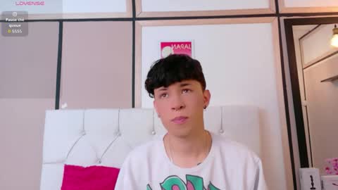 Axel Evanss online show from 04-13-26, 01:05