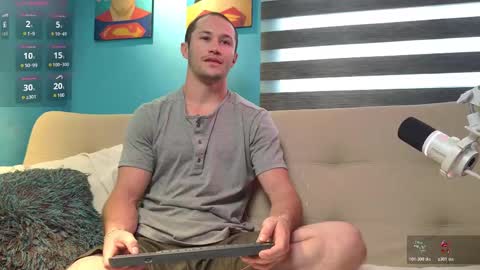 Axel Fairchaild online show from 10-19-25, 01:45