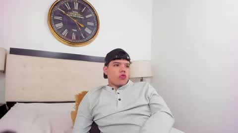 Snapshot of axel_forte chatting on 06-25-26, 02:43 Axel Forte online show from 06-25-26, 02:43