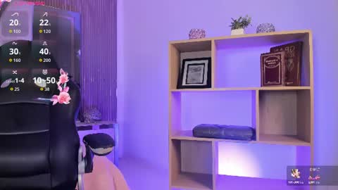 axel_grey_ online show from 06-22-26, 12:35