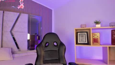axel_grey_ online show from 07-07-26, 01:04