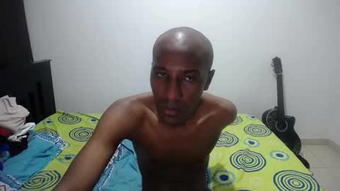 Snapshot of axel_rios_207467 chatting on 10-10-25, 06:01 axel rios online show from 10-10-25, 06:01