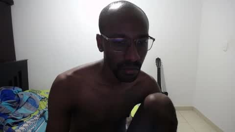 Snapshot of axel_rios_207467 chatting on 10-24-25, 04:20 axel rios online show from 10-24-25, 04:20