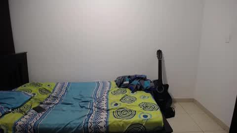 Snapshot of axel_rios_207467 chatting on 10-24-25, 10:39 axel rios online show from 10-24-25, 10:39