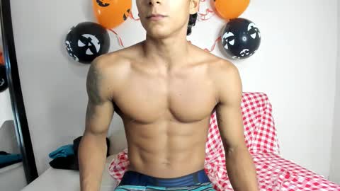 axel_rosse2 online show from 10-23-25, 10:08