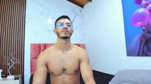 Snapshot of axel_stein2 chatting on 12-02-24, 09:13 Axel online show from 12-02-24, 09:13