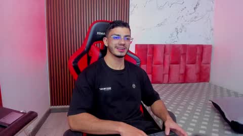 Snapshot of axel_stein2 chatting on 12-29-24, 08:48 Axel online show from 12-29-24, 08:48