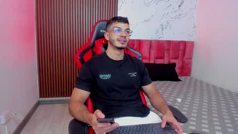 Snapshot of axel_stein2 chatting on 12-31-24, 08:56 Axel online show from 12-31-24, 08:56