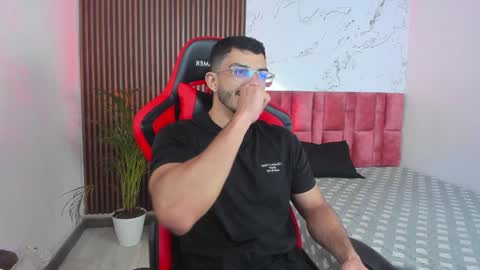 Snapshot of axel_stein2 chatting on 01-03-25, 03:38 Axel online show from 01-03-25, 03:38