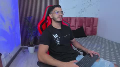 Snapshot of axel_stein2 chatting on 01-15-25, 03:54 Axel online show from 01-15-25, 03:54