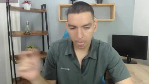 axel_stones_ online show from 10-20-25, 01:44
