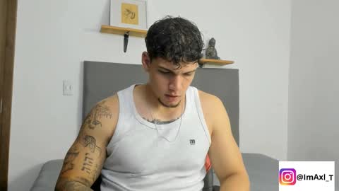 INDEPENDENT MODEL  online show from 01-07-26, 03:31