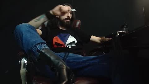 AxelColton online show from 01-12-25, 05:45