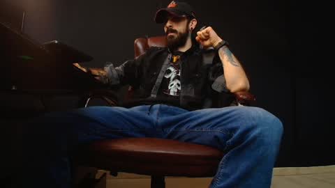 AxelColton online show from 01-15-25, 07:05