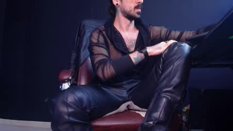 AxelColton online show from 10-21-25, 10:27