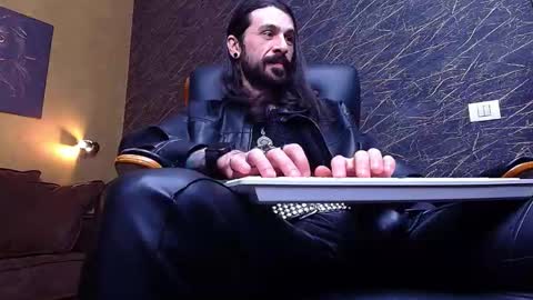 AxelColton online show from 01-19-26, 10:30