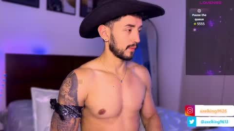 Snapshot of axelking13 chatting on 05-01-26, 03:05 Axel King online show from 05-01-26, 03:05