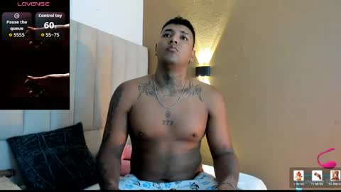 Snapshot of axell_king07 chatting on 05-24-26, 11:37 Axell online show from 05-24-26, 11:37