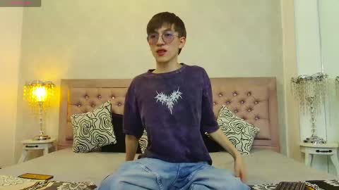 Snapshot of axell_stone chatting on 06-01-26, 07:59 axell_stone online show from 06-01-26, 07:59