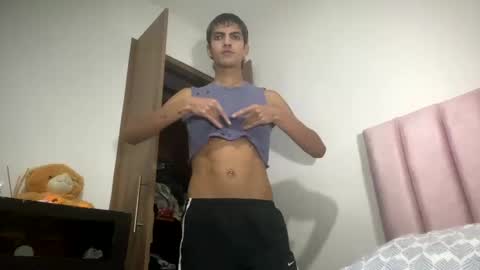 Axel  online show from 01-03-25, 01:38