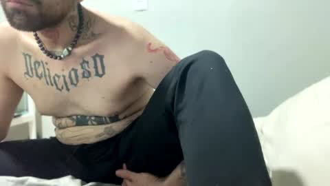 Snapshot of axelpadilla98 chatting on 06-16-26, 09:12 deliciosodemente online show from 06-16-26, 09:12