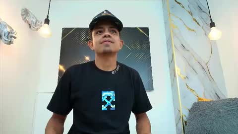      online show from 12-23-25, 05:05