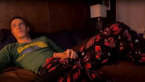 Snapshot of axl_fx chatting on 12-21-24, 01:15 Axl online show from 12-21-24, 01:15