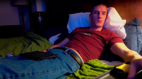 Snapshot of axl_fx chatting on 02-15-25, 03:31 Axl online show from 02-15-25, 03:31