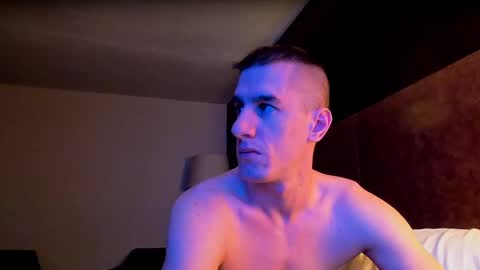 Snapshot of axl_fx chatting on 02-15-25, 11:14 Axl online show from 02-15-25, 11:14