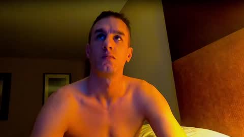 Snapshot of axl_fx chatting on 03-12-25, 02:20 Axl online show from 03-12-25, 02:20