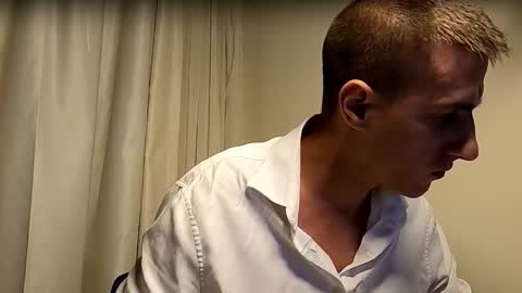 Snapshot of axl_fx chatting on 09-10-25, 09:59 Axl online show from 09-10-25, 09:59