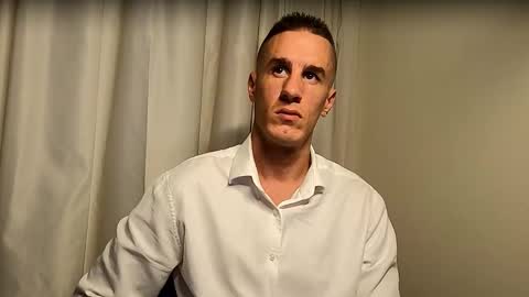 Snapshot of axl_fx chatting on 09-12-25, 06:41 Axl online show from 09-12-25, 06:41