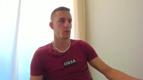 Snapshot of axl_fx chatting on 09-16-25, 10:05 Axl online show from 09-16-25, 10:05