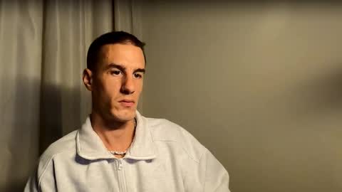 Snapshot of axl_fx chatting on 09-24-25, 01:53 Axl online show from 09-24-25, 01:53