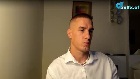 Snapshot of axl_fx chatting on 10-20-25, 09:37 Axl online show from 10-20-25, 09:37