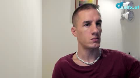 Snapshot of axl_fx chatting on 10-28-25, 10:34 Axl online show from 10-28-25, 10:34