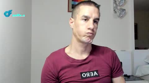 Snapshot of axl_fx chatting on 11-22-25, 01:48 Axl online show from 11-22-25, 01:48