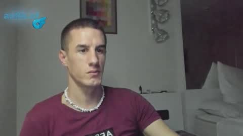 Snapshot of axl_fx chatting on 11-26-25, 10:22 Axl online show from 11-26-25, 10:22