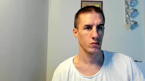 Snapshot of axl_fx chatting on 12-02-25, 01:33 Axl online show from 12-02-25, 01:33