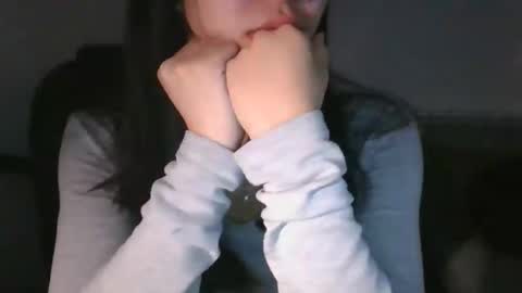 axue online show from 11-26-25, 10:33