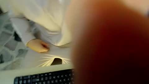 Snapshot of ayalai_ chatting on 10-19-25, 09:37 AYALA online show from 10-19-25, 09:37