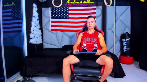 Ayden Miller online show from 12-30-24, 12:43