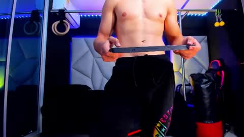 Ayden Miller online show from 12-03-25, 01:31