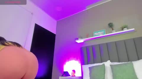 Alyda Jaramillo online show from 07-21-26, 03:58