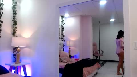 Snapshot of ayla_lumina chatting on 06-02-26, 07:27 Ayla online show from 06-02-26, 07:27