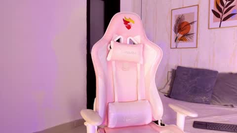 Ayleen online show from 09-18-25, 12:18