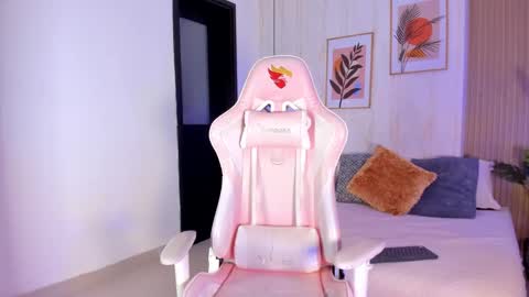 Ayleen online show from 12-20-25, 12:56