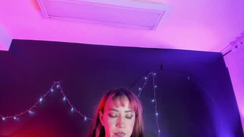 Snapshot of aylen_darkmoor chatting on 12-30-24, 10:12 Aylen online show from 12-30-24, 10:12