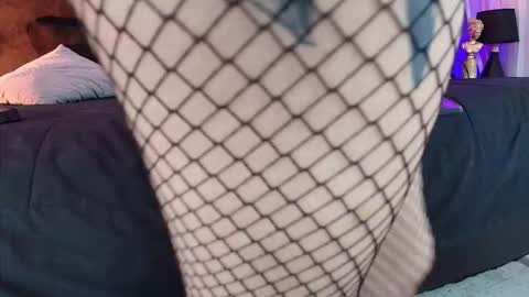Snapshot of aylen_darkmoor chatting on 10-18-25, 07:58 Aylen online show from 10-18-25, 07:58