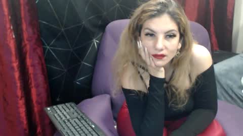 Dominatrix Queen online show from 03-06-25, 06:37